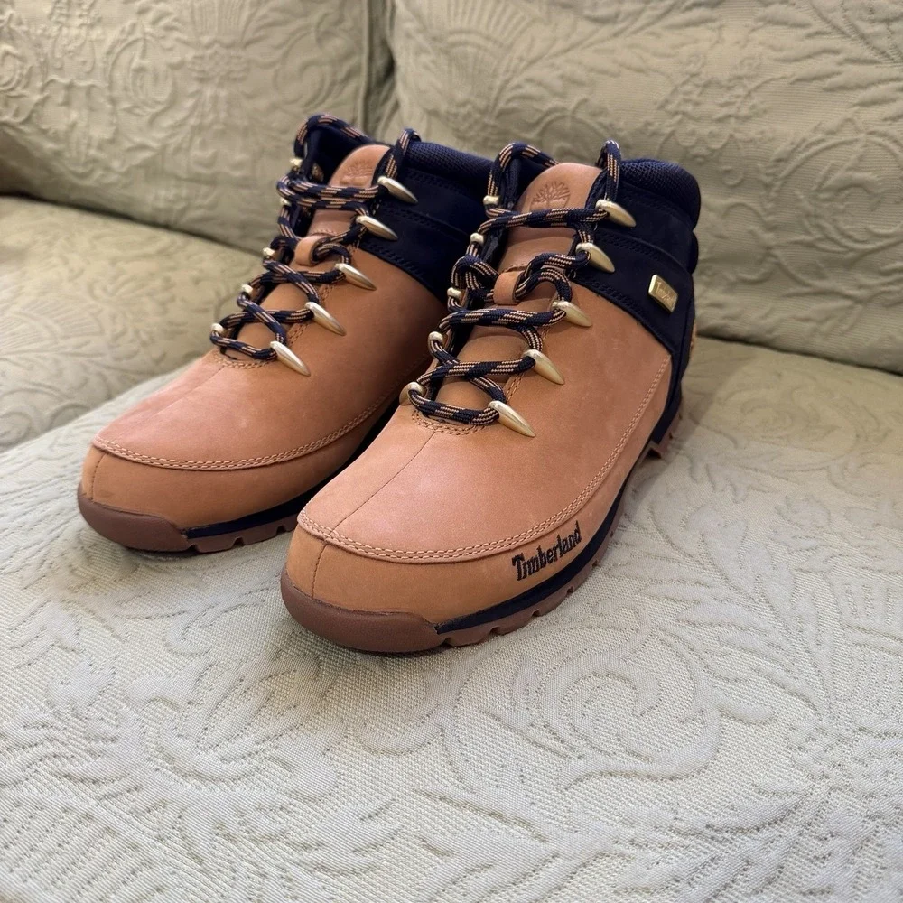 Timberland Euro Hiker Boots Mens 8.5 Wheat Black Leather Gold‎ Hardware Mid Top